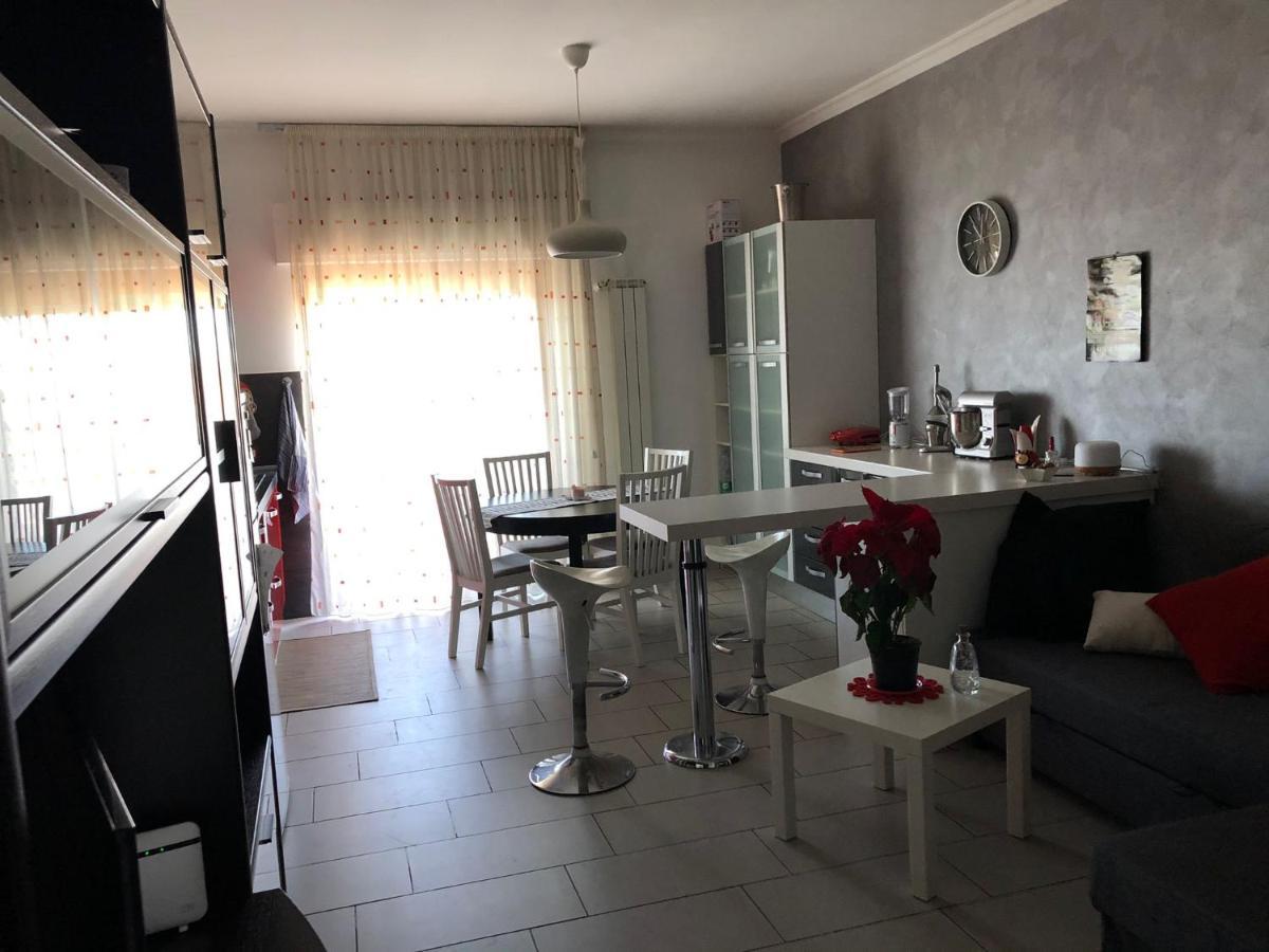 Appartamento Laurentum Torvaianica Exteriér fotografie